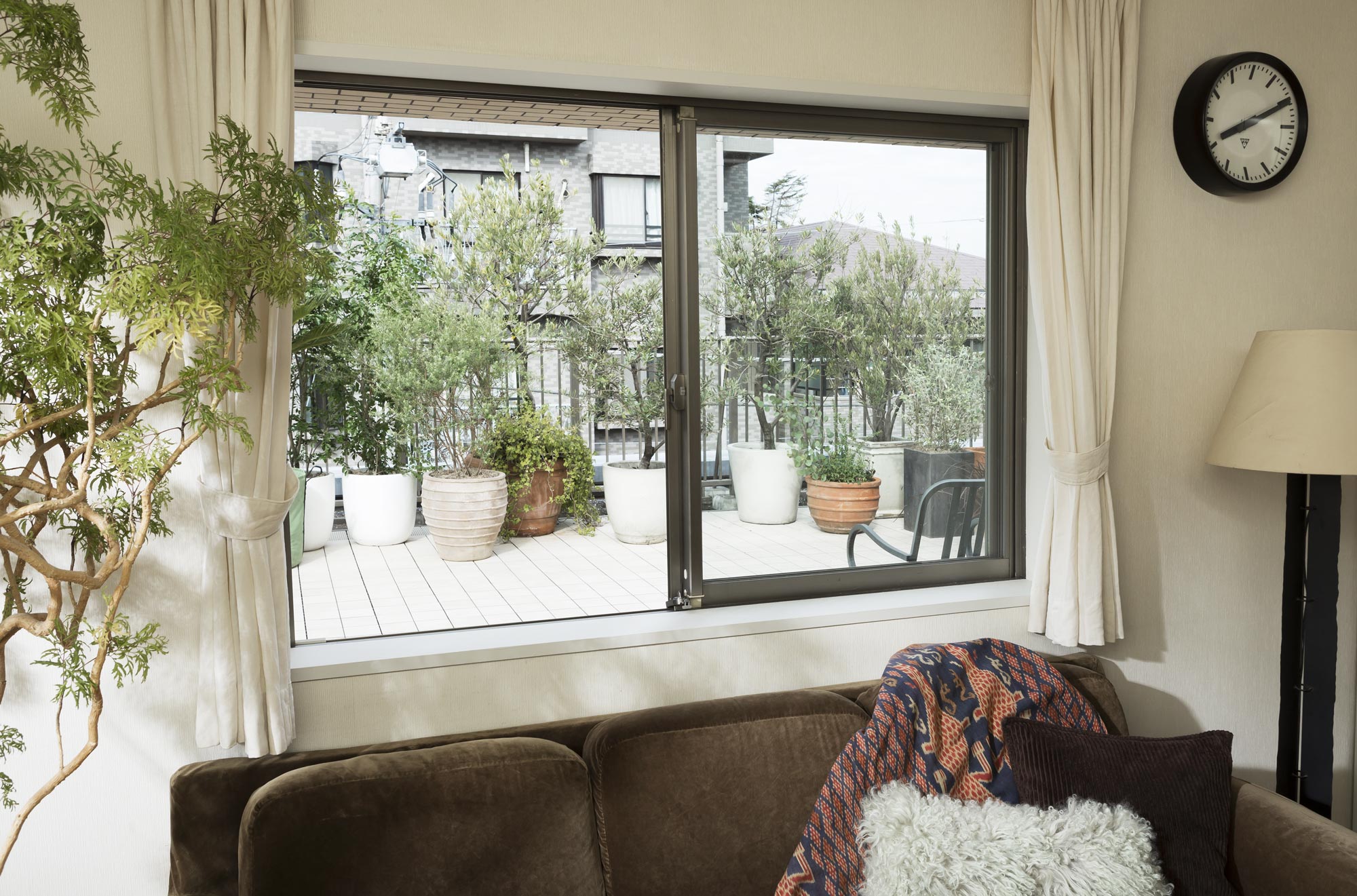 RIENAのアイボリー色