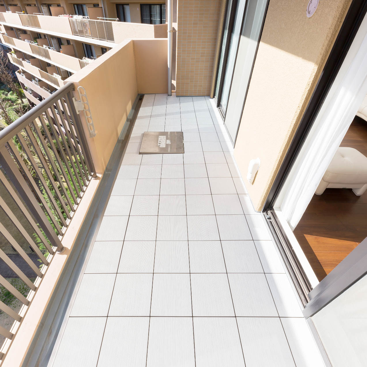 クレガーレ リンクトーンのナチュラルホワイト色