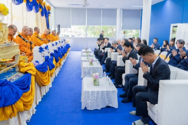 タイの塩素化塩化ビニル樹脂工場の10周年記念行事_仏教式典の様子