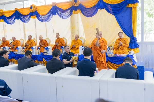 タイの塩素化塩化ビニル樹脂工場の10周年記念行事_仏教式典の様子