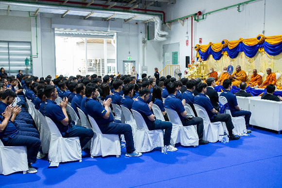 タイの第2工場の竣工式_仏教式典の様子