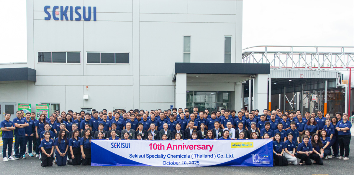 タイの第2工場の竣工式_集合写真