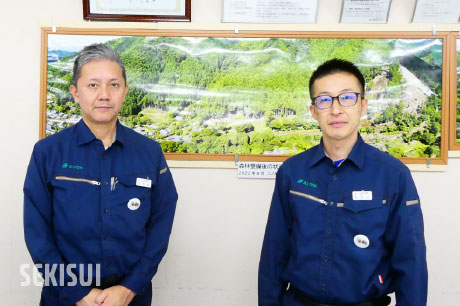 (左)鉄道部技術課(⼯務担当)助役 杉浦創様 (右) 鉄道部 技術課(管理担当)助役 ⼭川誠様